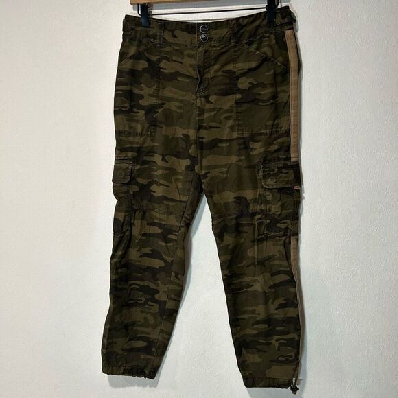 Sanctuary Anthropologie Terrain Cargo Pants Green Womens 27 Cropped Camo - Picture 1 of 8